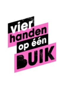 Vier Handen Op Eén Buik